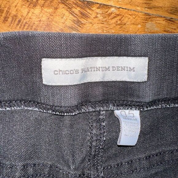 Chico’s Platinum washed black pull on 0.5/6 travelcore jeggings - Picture 2 of 3